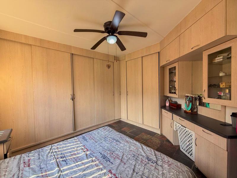 6 Bedroom Property for Sale in Denneoord Western Cape